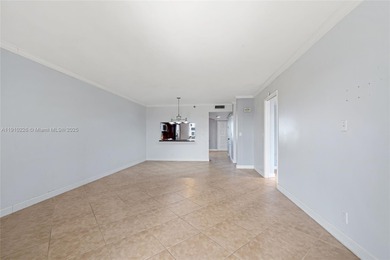 Corner Unit in Cypress Bend - Pompano Beach 2 bed, 2 bath condo