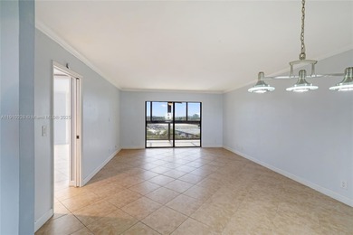 Corner Unit in Cypress Bend - Pompano Beach 2 bed, 2 bath condo