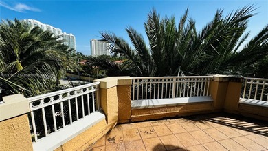 BEAUTIFUL CONDO IN THE HEART OF AVENTURA, NEW FLOOR, NEW