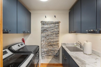 Modern Mountain Escape with Panoramic Views! Set on 4.5 private