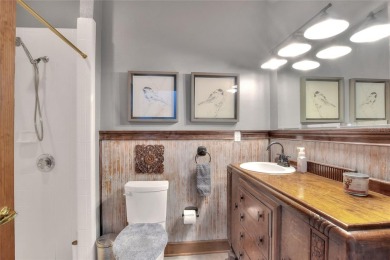 STUNNING & Spacious Retreat on 2.62 Acres!
Step into this