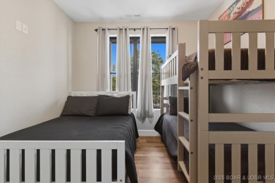 Enjoy panoramic main channel views from this sleek, modern