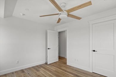 Welcome to your new beach home in Wildwood Crest. This stunning