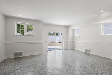 Welcome to your new beach home in Wildwood Crest. This stunning