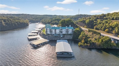 Completely renovated and partly furnished 3 BR, 2 BA lakefront