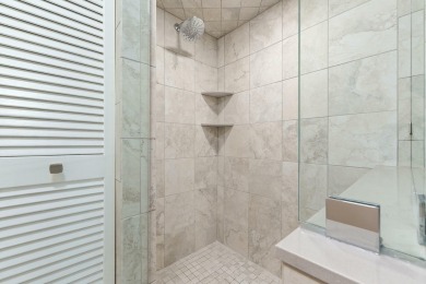 Beautiful 2 bedroom/ 2 bathroom unit that has beencompletely