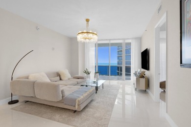 Beautyful Ocean front condo. Airy and spacious over 2000sf