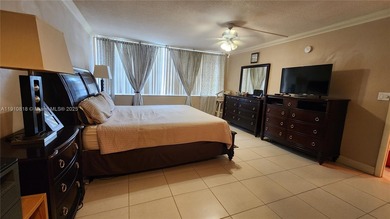 Stunning remodeled corner 2BR/2BA in prime Hallandale Beach!