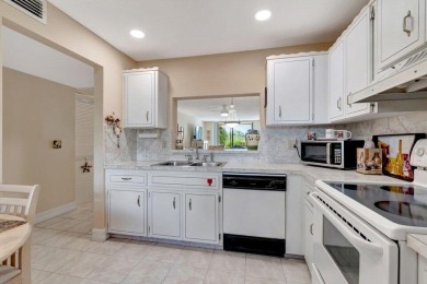 Great central location, walking distance to beach, as well as