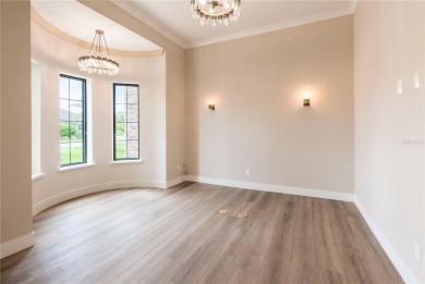 One or more photo(s) has been virtually staged. Price