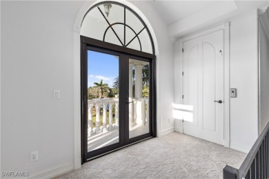 Just 2.5 miles from the Sanibel Causeway, this nearly 4,000 sq