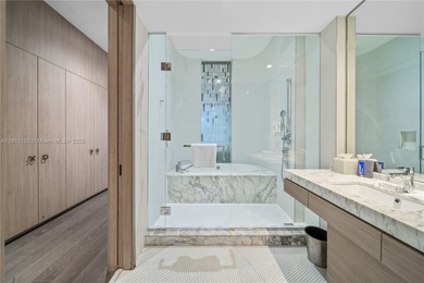 Turnkey Luxury in the Heart of Brickell! Fully furnished Master