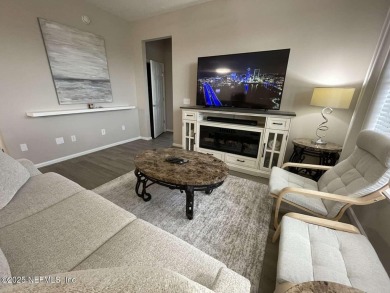 Beautifully renovated 3 bedroom, 2 bathroom condo in
