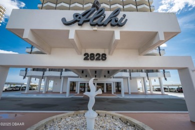 LUXURIOUS DIRECT OCEANFRONT LIVING!! Experience unparalleled