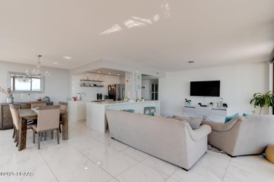 LUXURIOUS DIRECT OCEANFRONT LIVING!! Experience unparalleled