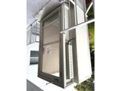 Quiet 2nd floor unit. Lift avaiable. private patio.roof 2011