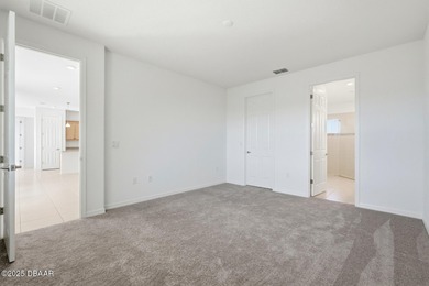 SELLERS ARE MOTIVATED Immaculate, move-in ready ranch with