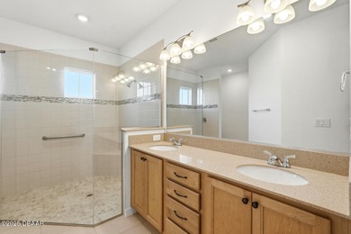 SELLERS ARE MOTIVATED Immaculate, move-in ready ranch with