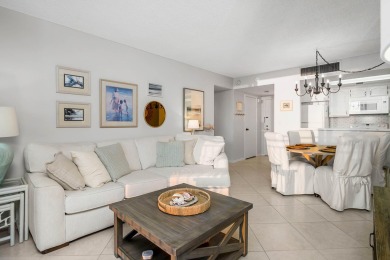 Welcome to Paradise in Marco Island, FL! Experience the epitome