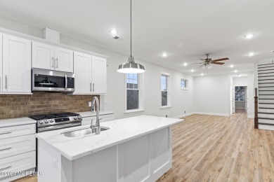 This is the one you have been waiting for! Premium 25x100 lot