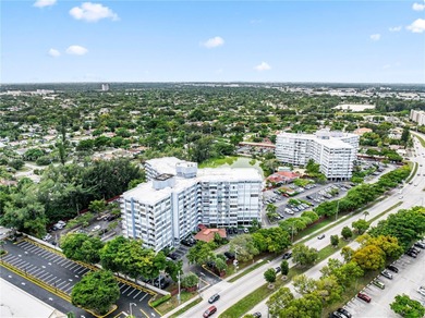 FOR SALE spacious 1/1 condo in Miami Gardens. Convenient