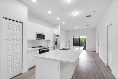 Beautiful Condo in the heart of Doral, 2/2 unit with elevator at