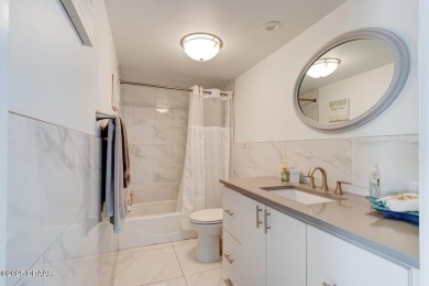 LUXURIOUS DIRECT OCEANFRONT LIVING!! Experience unparalleled