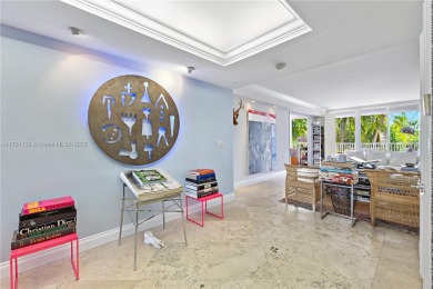 BRIGHT & LIGHT CORNER RESIDENCE LOCATED AT THE EXCLUSIVE ENCLAVE