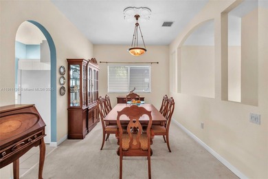 Enjoy resort-style living in this bright and spacious 3/2 corner