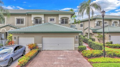 Enjoy resort-style living in this bright and spacious 3/2 corner