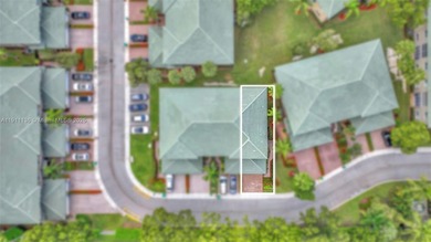 Enjoy resort-style living in this bright and spacious 3/2 corner