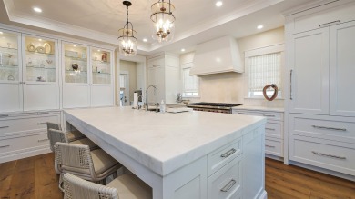 You'll love the feeling of warmth and spaciousness in this