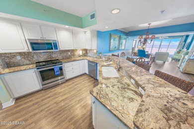 AWESOME DIRECT OCEANFRONT 3 BR / 3 BA LUXURIOUS CONDO LOCATED AT