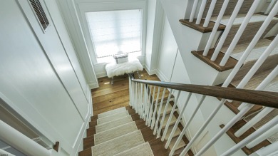 You'll love the feeling of warmth and spaciousness in this