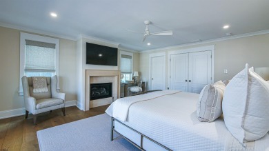 You'll love the feeling of warmth and spaciousness in this