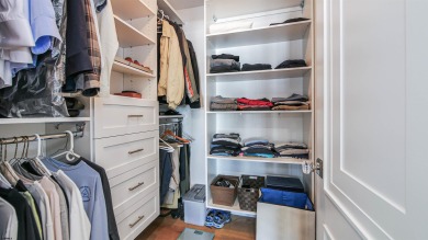 You'll love the feeling of warmth and spaciousness in this