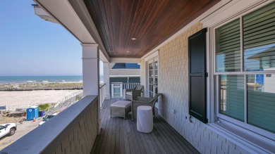 You'll love the feeling of warmth and spaciousness in this