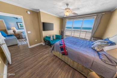 AWESOME DIRECT OCEANFRONT 3 BR / 3 BA LUXURIOUS CONDO LOCATED AT