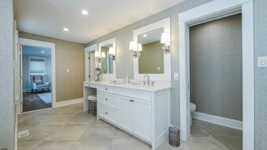 You'll love the feeling of warmth and spaciousness in this