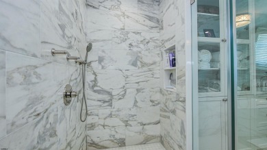 You'll love the feeling of warmth and spaciousness in this