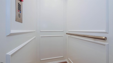 You'll love the feeling of warmth and spaciousness in this