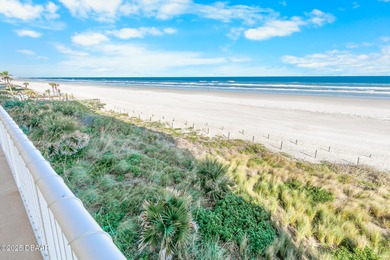 AWESOME DIRECT OCEANFRONT 3 BR / 3 BA LUXURIOUS CONDO LOCATED AT