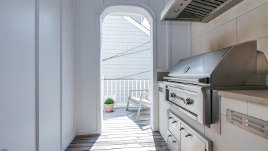 You'll love the feeling of warmth and spaciousness in this