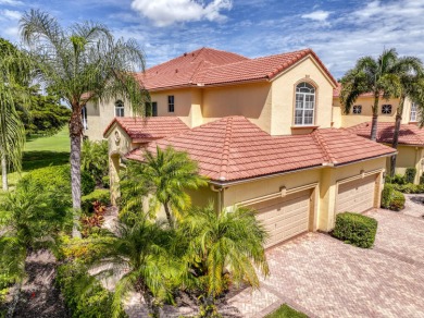 Turnkey 3BR/3BA + Den spacious upstairs condo in Orchid Hammock