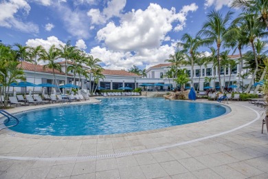 Turnkey 3BR/3BA + Den spacious upstairs condo in Orchid Hammock