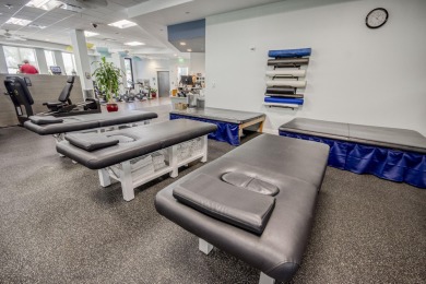 Turnkey 3BR/3BA + Den spacious upstairs condo in Orchid Hammock