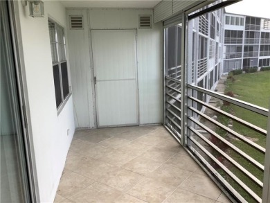 VIEWS,VIEWS,VIEWS,OUTRAGEOUS LAKEViews.Two Bedroom ,One and half