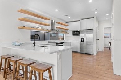 Stunning New Construction Townhouse Just 2 blocks from Indian