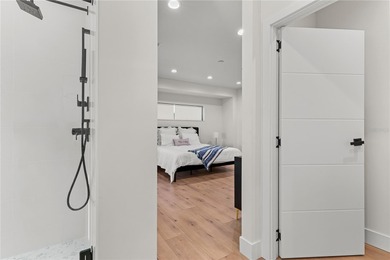 Stunning New Construction Townhouse Just 2 blocks from Indian