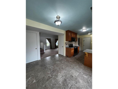 LOVELY CONTEMPORARY HOME WITH FOUR BEDROOMS PLUS HUGE LOFT